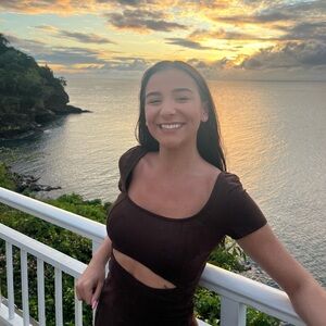 Meet your Posher, Hannah